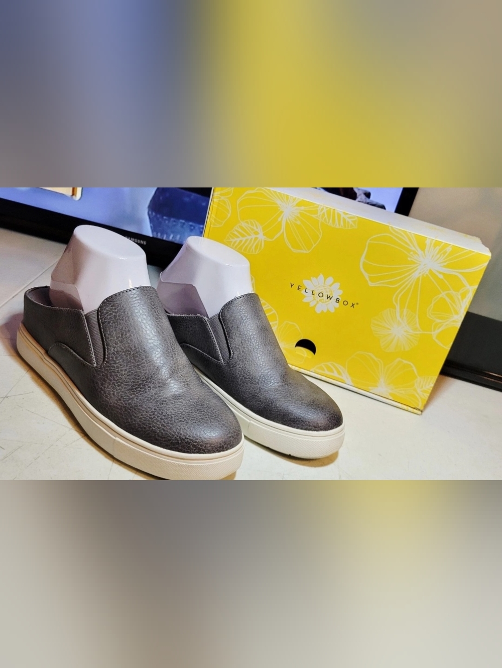 Women's Shoes Size 8.5M YellowBox Malida style Slip On Mules Grey | Orig. Box